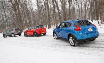 2017 Nissan Juke Sv Awd Vs Mini Cooper S Countryman All4 Our Goal Was To Emble The Universe Of Miniature Utes Sporting All Wheel Drive Then Wring Them Out On Route 119 Swirling Mists Snow