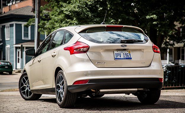 2019 Ford Focus Reviews Price Photos And Specs Car What We Don T Like Neither Of The Focus S Trains Are Particularly Inspiring 2 0 Liter Four Cylinder Is Not As Punchy Turbo Fours Available
