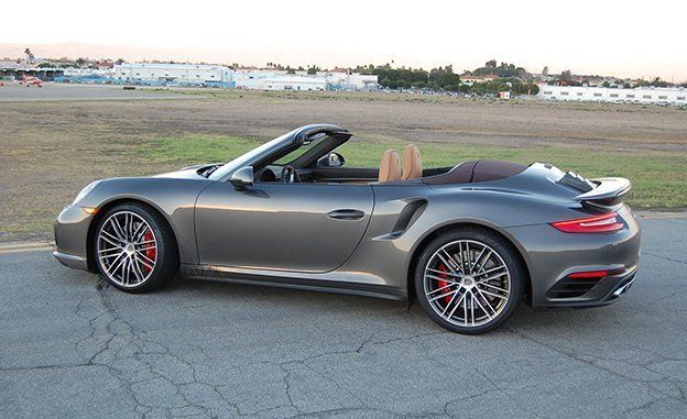 2017-porsche-911-turbo-cabriolet-inline1-photo-677483-s-original.jpg