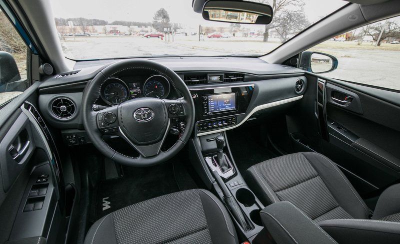 2018 Toyota Corolla Interior Motavera Com
