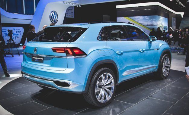2018 Volkswagen Three Row Crossover Suv Review Car And Driver