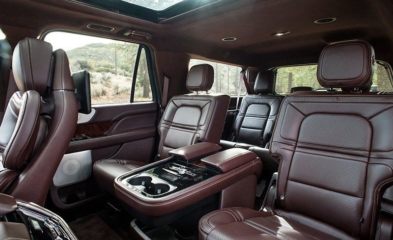 2018 Lincoln Navigator L Black Label Test Review Car And Driver View 23 Photos