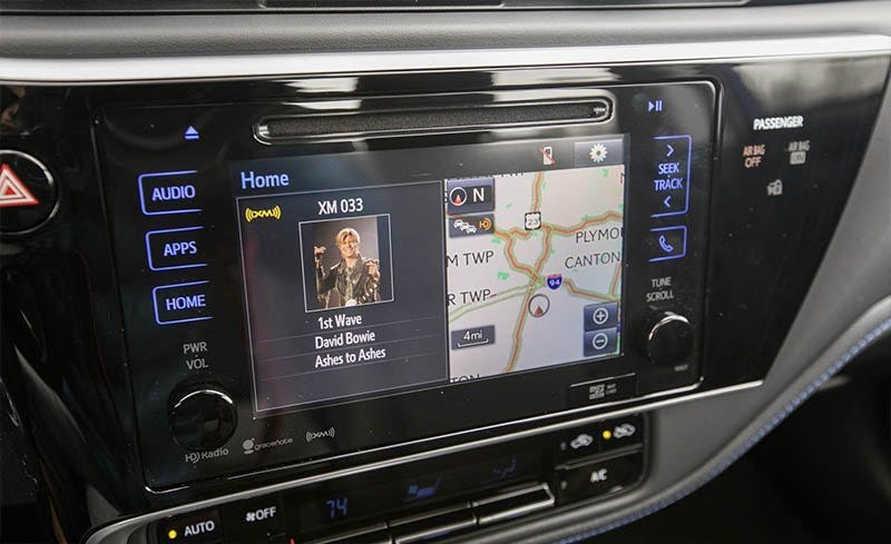 2018 Toyota Corolla Entune Infotainment Review Car And Driver