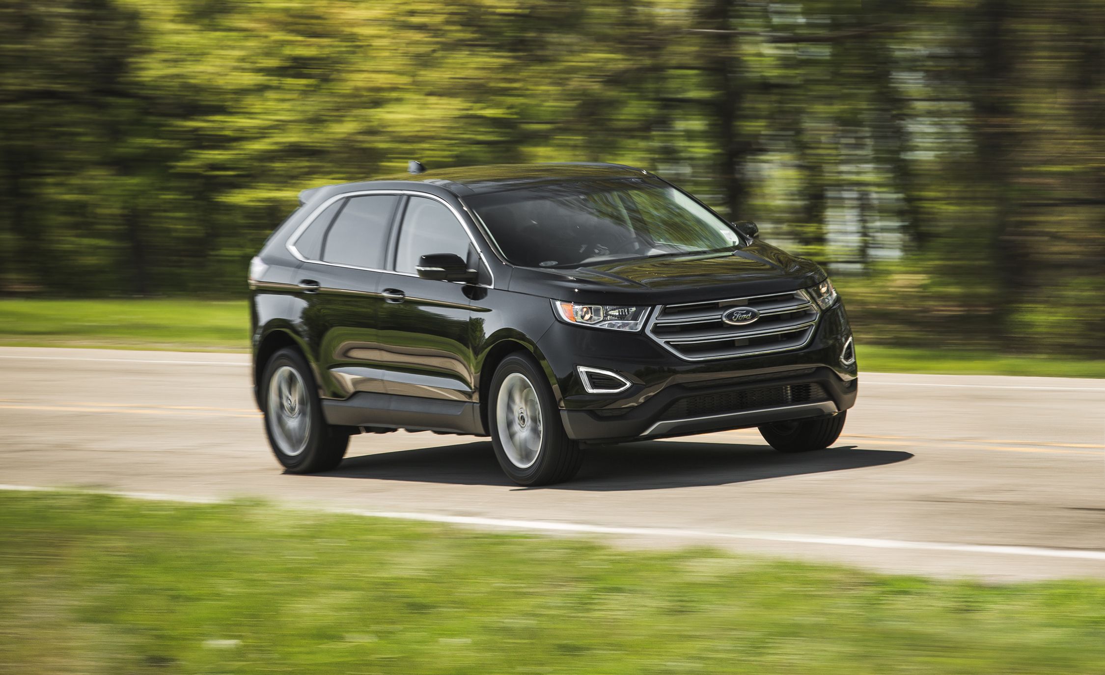 2018 Ford Edge | In-Depth Model Review | Car and Driver