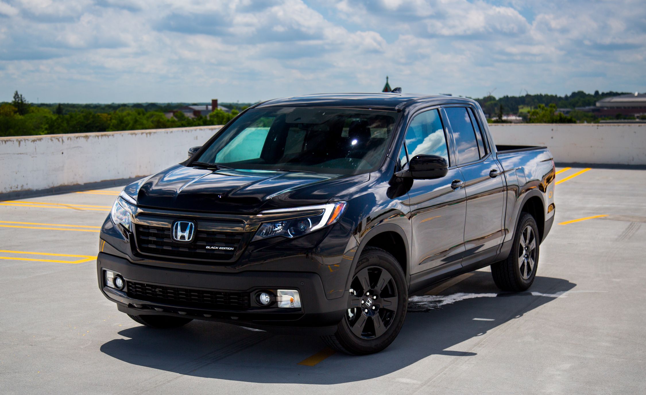2017 Honda Ridgeline Awd Test Review Car And Driver