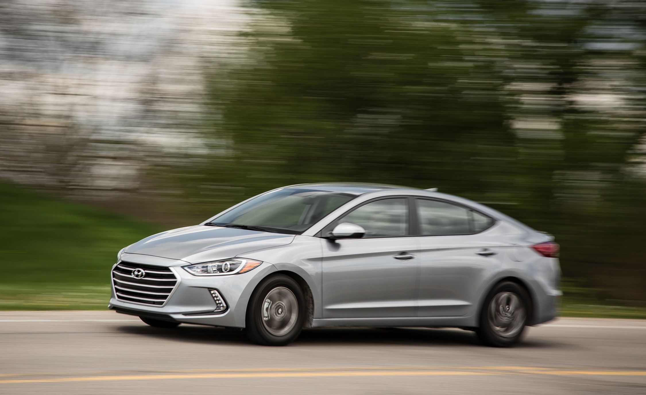 Hyundai Elantra: Good driving practices Hyundai Elantra: Good driving practices