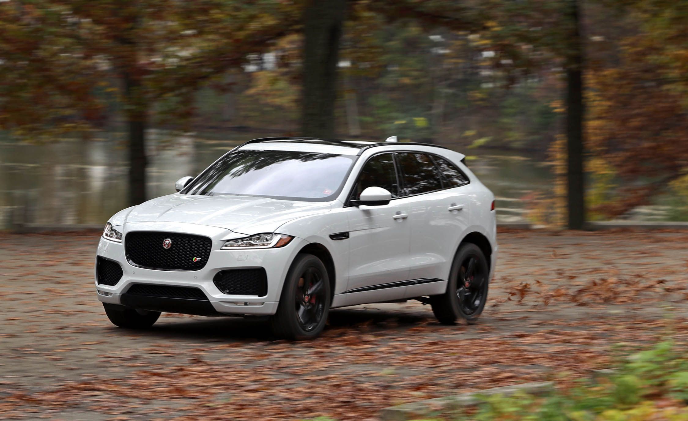 F Pace Jaguar матовый