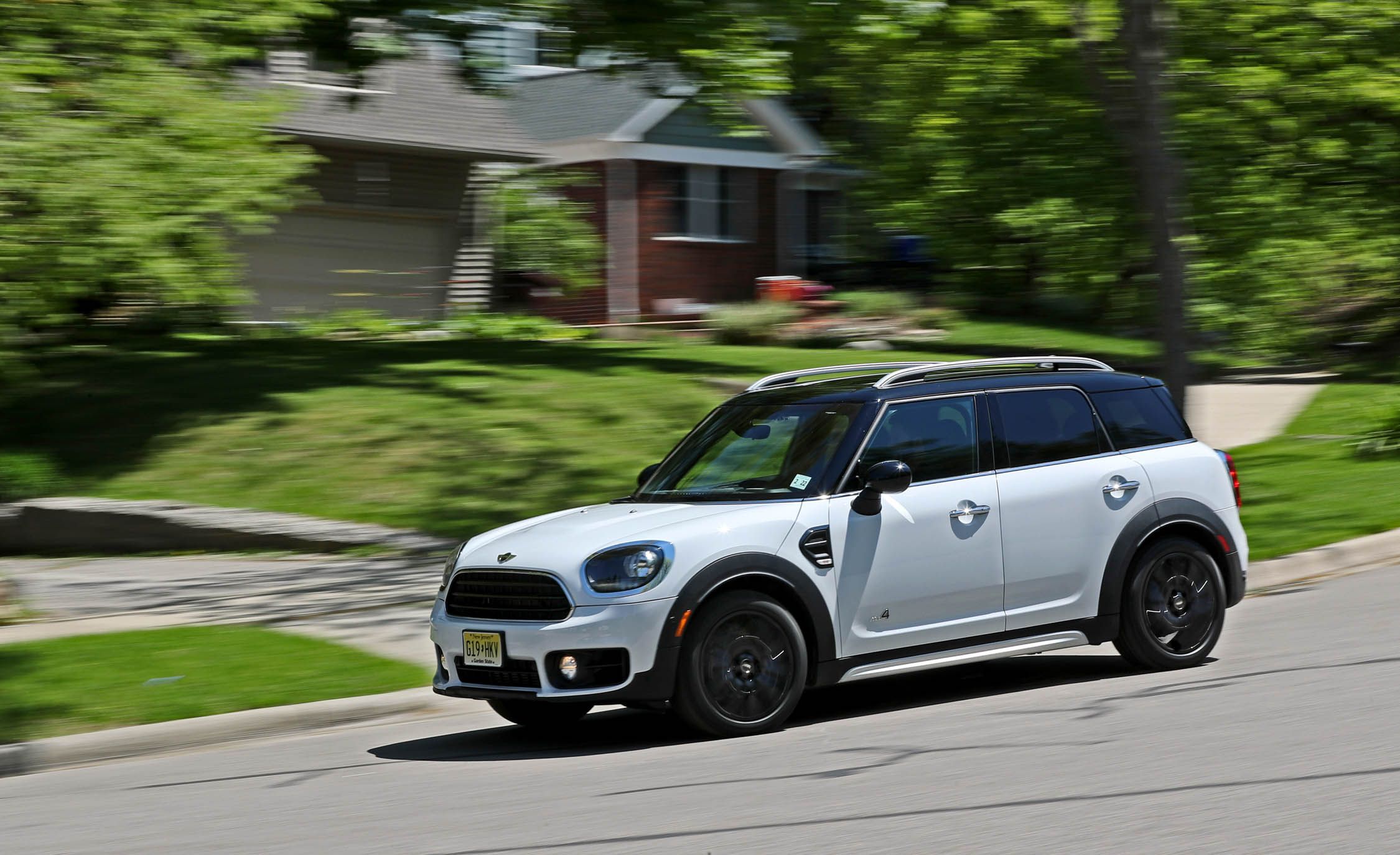2018 Mini Cooper S E Countryman All4 Plug In Hybrid Test Review 2018 Mini Cooper S E Countryman All4 Plug In Hybrid Test Review Car And Driver