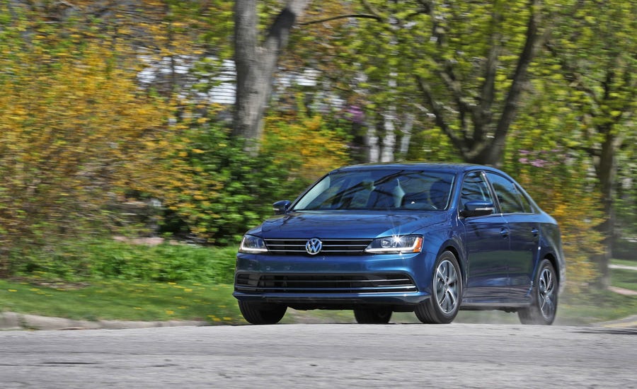 2017 Volkswagen Jetta | Performance and Driving Impressions Review ...