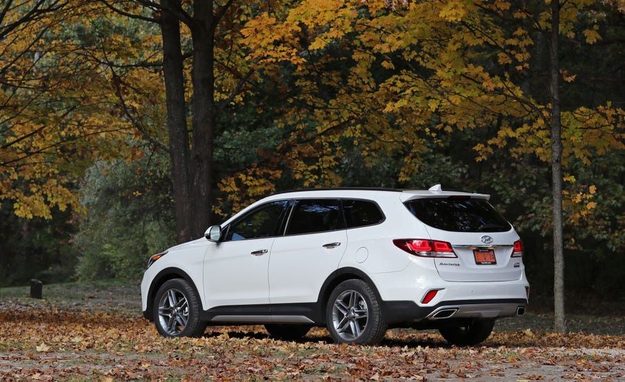 2018 Hyundai Santa Fe Fuel Economy Review Car And Driver Fuel Economy