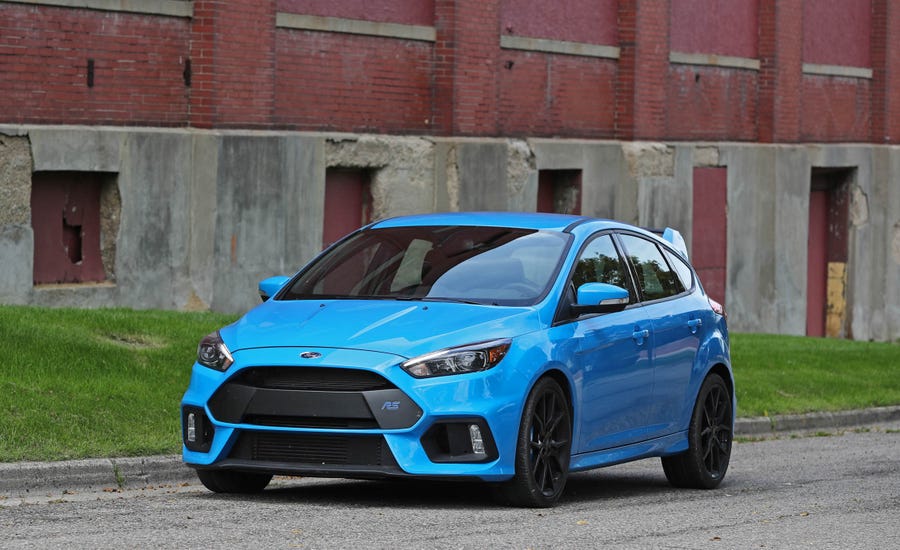 2017 Ford Focus RS | Ford Sync 3 Infotainment Review | Car and Driver