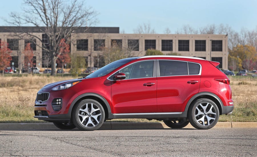 Kia Sportage Review Car And Driver Kia Sportage Review Car And Driver