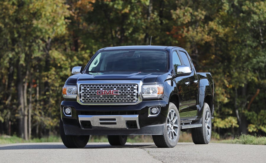 2018 GMC Canyon | IntelliLink Infotainment Review | Car and Driver