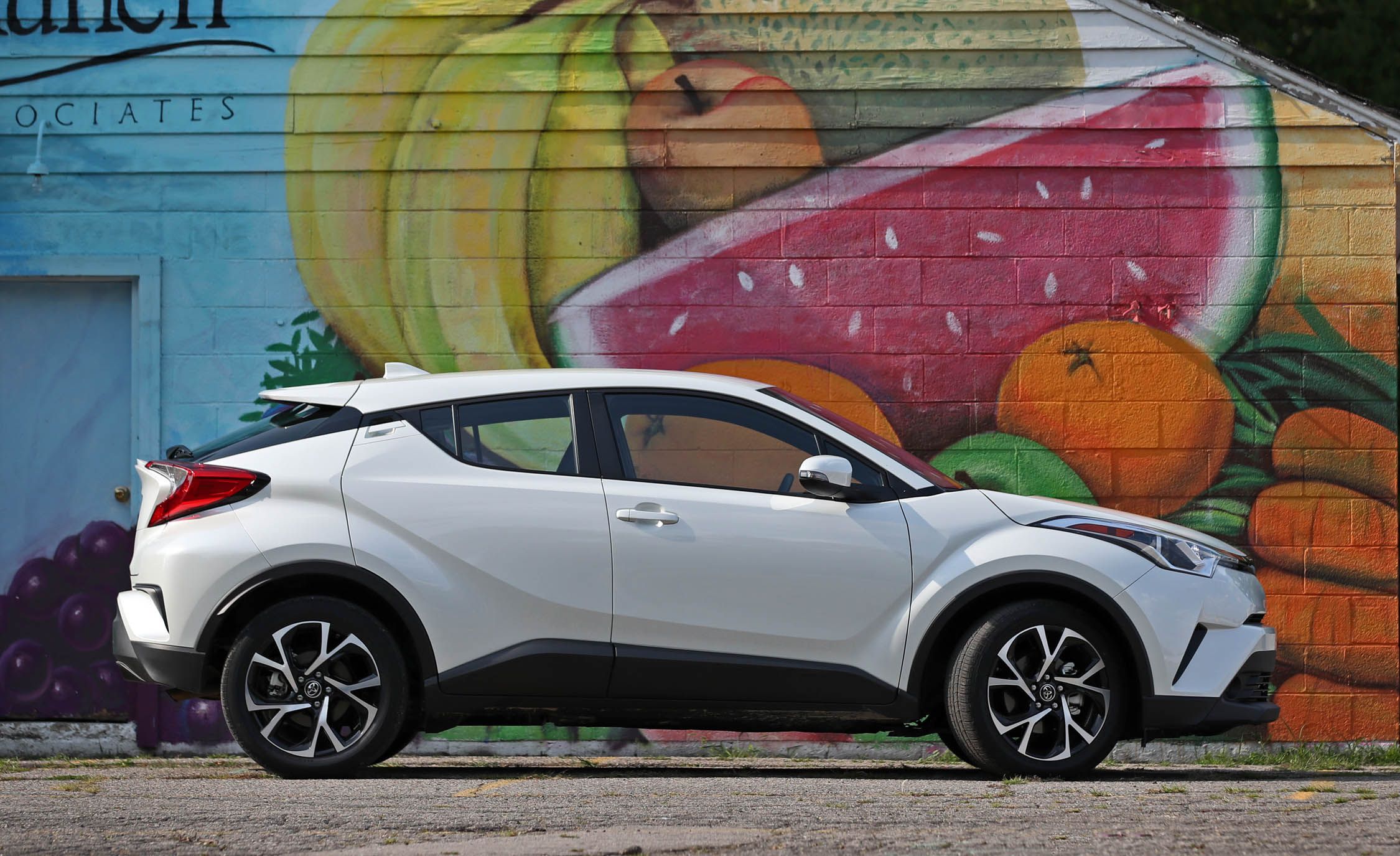 2018 Toyota C Hr In Depth Model Review Car And Driver