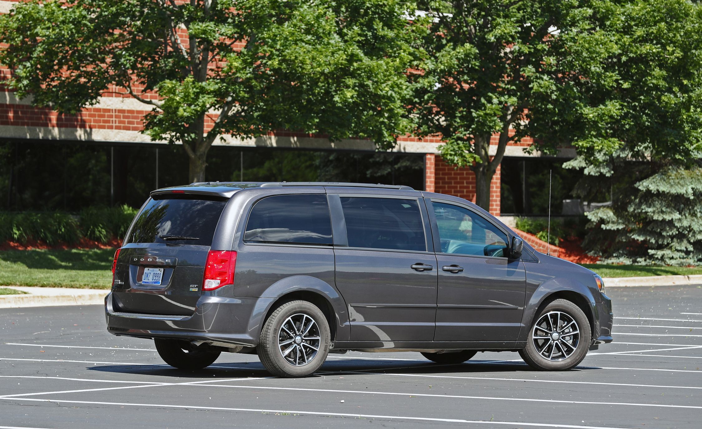 2018 Dodge Grand Caravan | Safety and Driver Assistance Review | Car ...