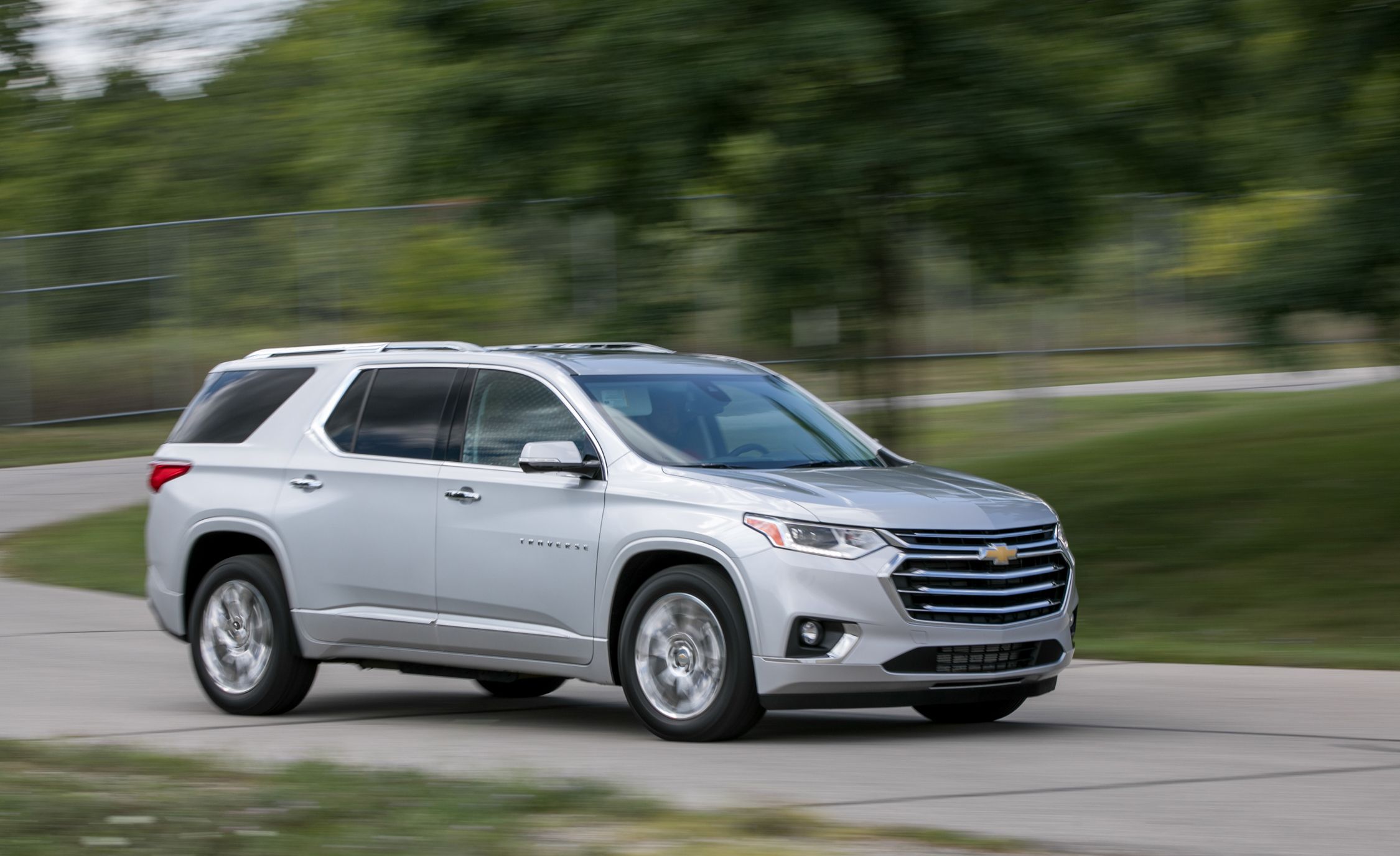 2018 Chevrolet Traverse | Performance and Driving Impressions Review ...