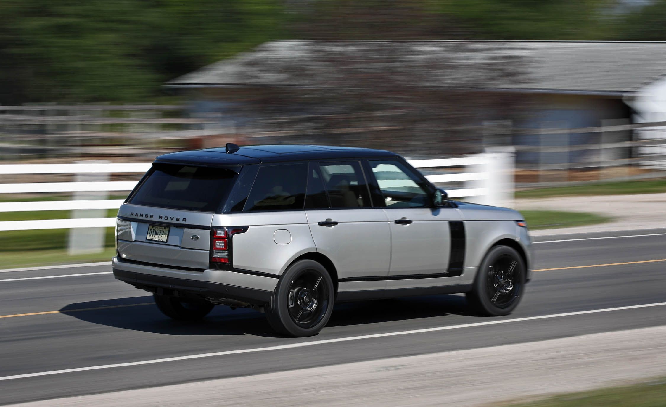 Отличие range rover supercharged