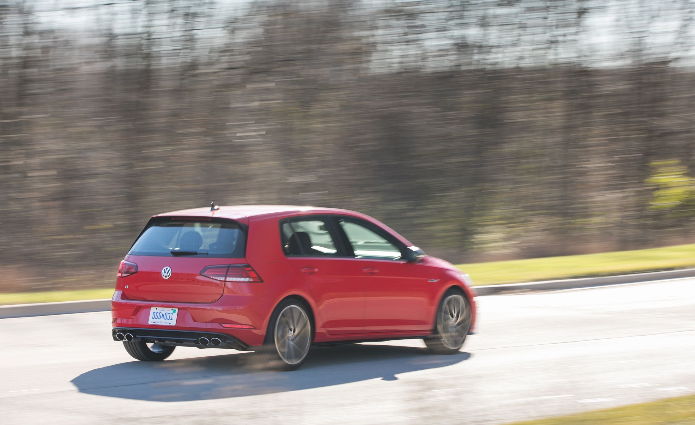 Volkswagen Golf R Reviews | Volkswagen Golf R Price, Photos, and Specs | Car and Driver
