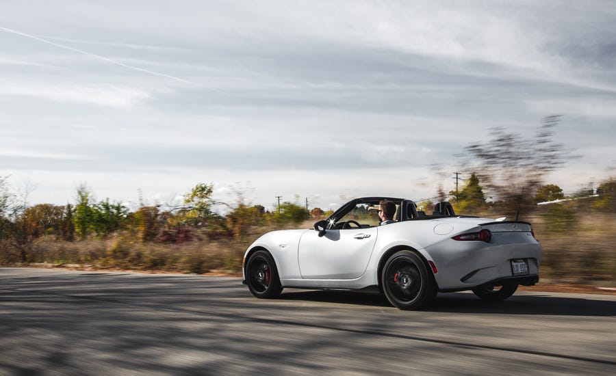2018 Mazda MX-5 Miata | Fuel Economy Review | Car and Driver