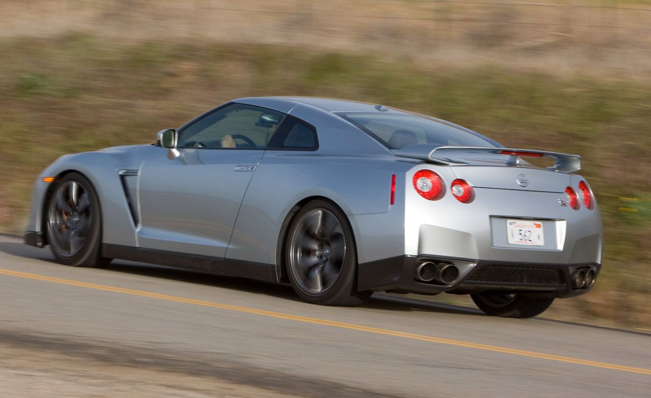 2010 Nissan GT-R 2dr Cpe Features and Specs