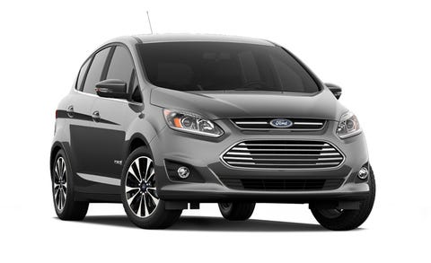 17 Ford C Max Se Fwd Features And Specs