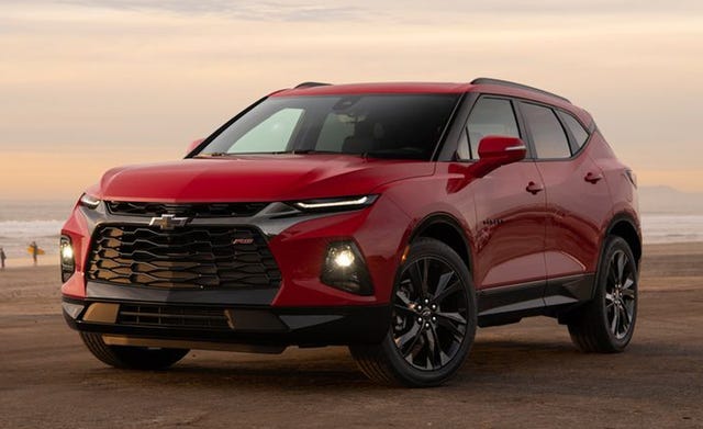 2019 Chevrolet Blazer L FWD 4dr Features and Specs