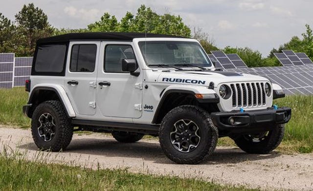 2021 Jeep Wrangler Unlimited Sahara 4x4 Features and Specs