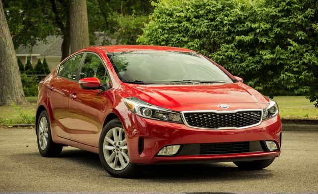2017 Kia Forte LX Manual Features and Specs