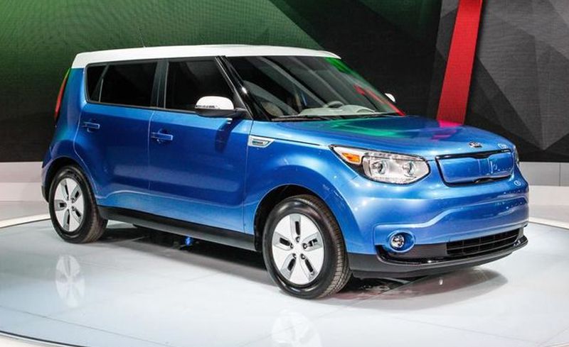 2017 Kia Soul EV EV e Auto Features and Specs