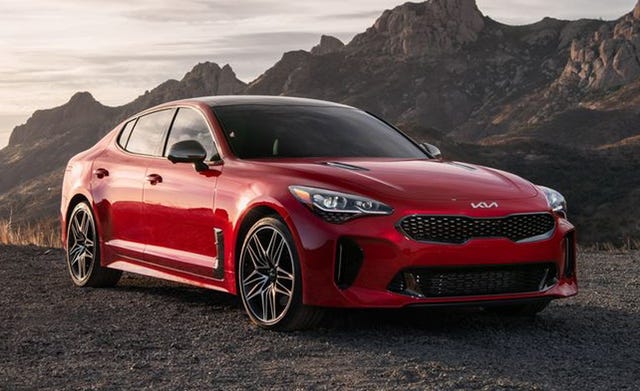 2022 Kia Stinger GT-Line RWD Features and Specs