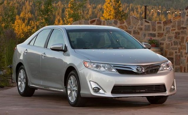 2013 Toyota Camry L 4dr Sdn I4 Auto (Natl) Features and Specs