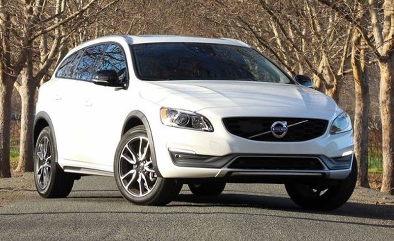 2017 Volvo V60 / V60 Cross Country T5 AWD Features And Specs