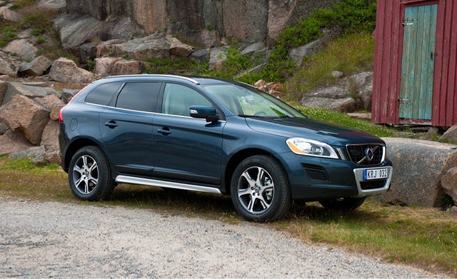 2011 Volvo XC60 3.2L FWD 4dr Features and Specs