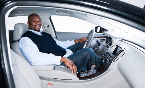 Shaq Ed Up Can Shaquille O Neal Even Fit In A Buick Lacrosse Shaq Ed Up Can Shaquille O Neal Even Fit In A Buick Lacrosse