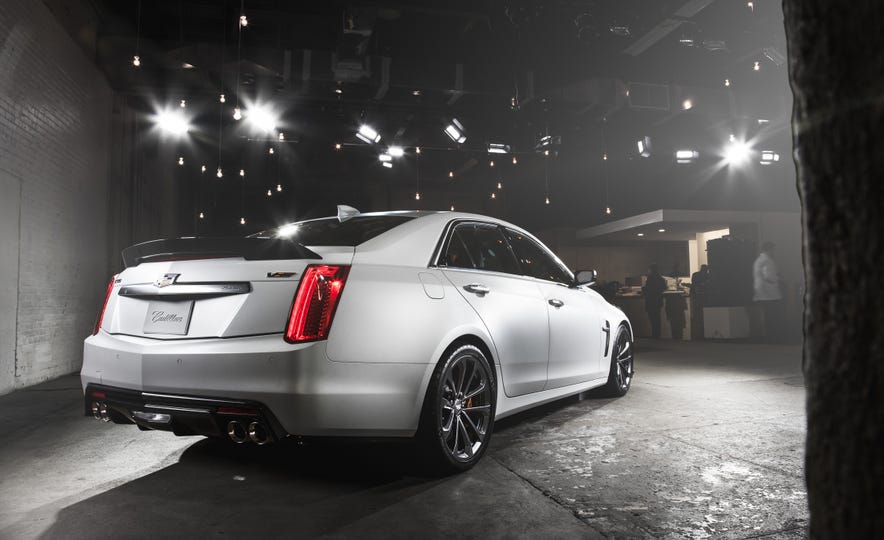 15 Things You Need to Know About the 640-hp, 200-mph 2016 ...