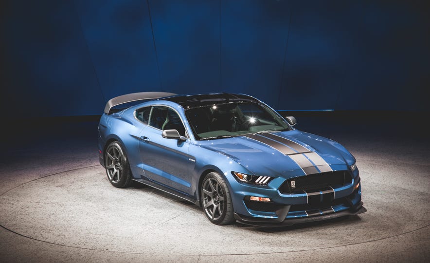 Ford’s 2015 Detroit Show Dominance, as Told By 25 Hot Pictures of the ...