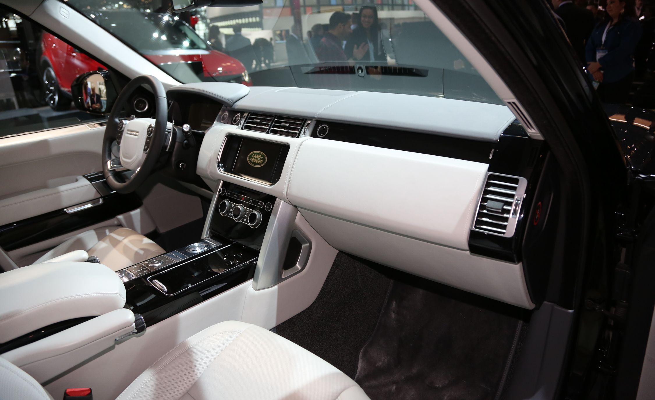 Land Rover Range Reviews Price Land Rover Range Reviews Price Photos And Specs Car Driver