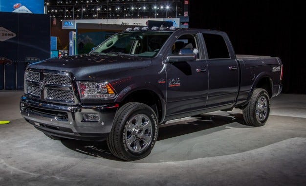 2017 Ram 2500 Crew Cab Configurations Motavera 2017 Ram 2500 3500 Interior Review Car And Driver