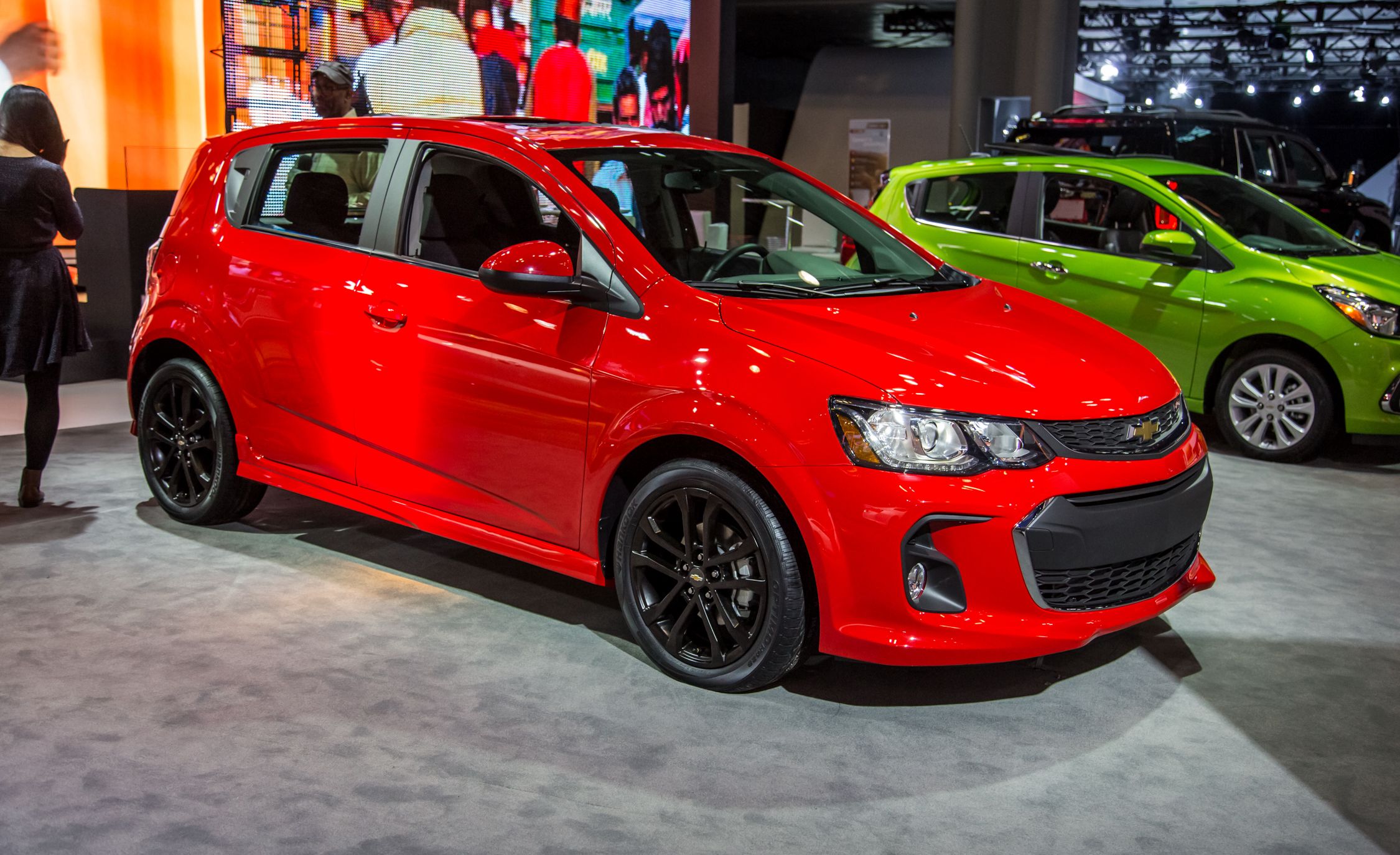 Chevrolet Sonic Reviews Price Photos And Specs 2017 Chevrolet Sonic Fresh Looks New Tech