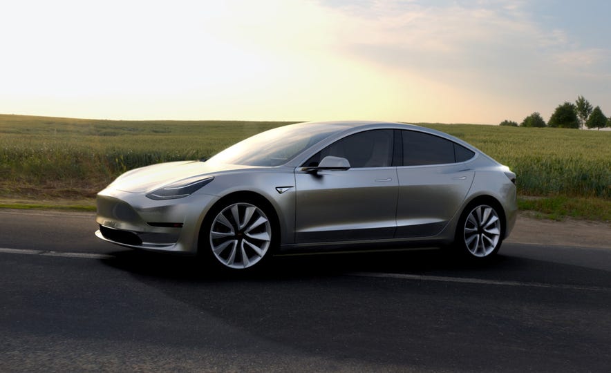 2018 Tesla Model 3 - Slide 7