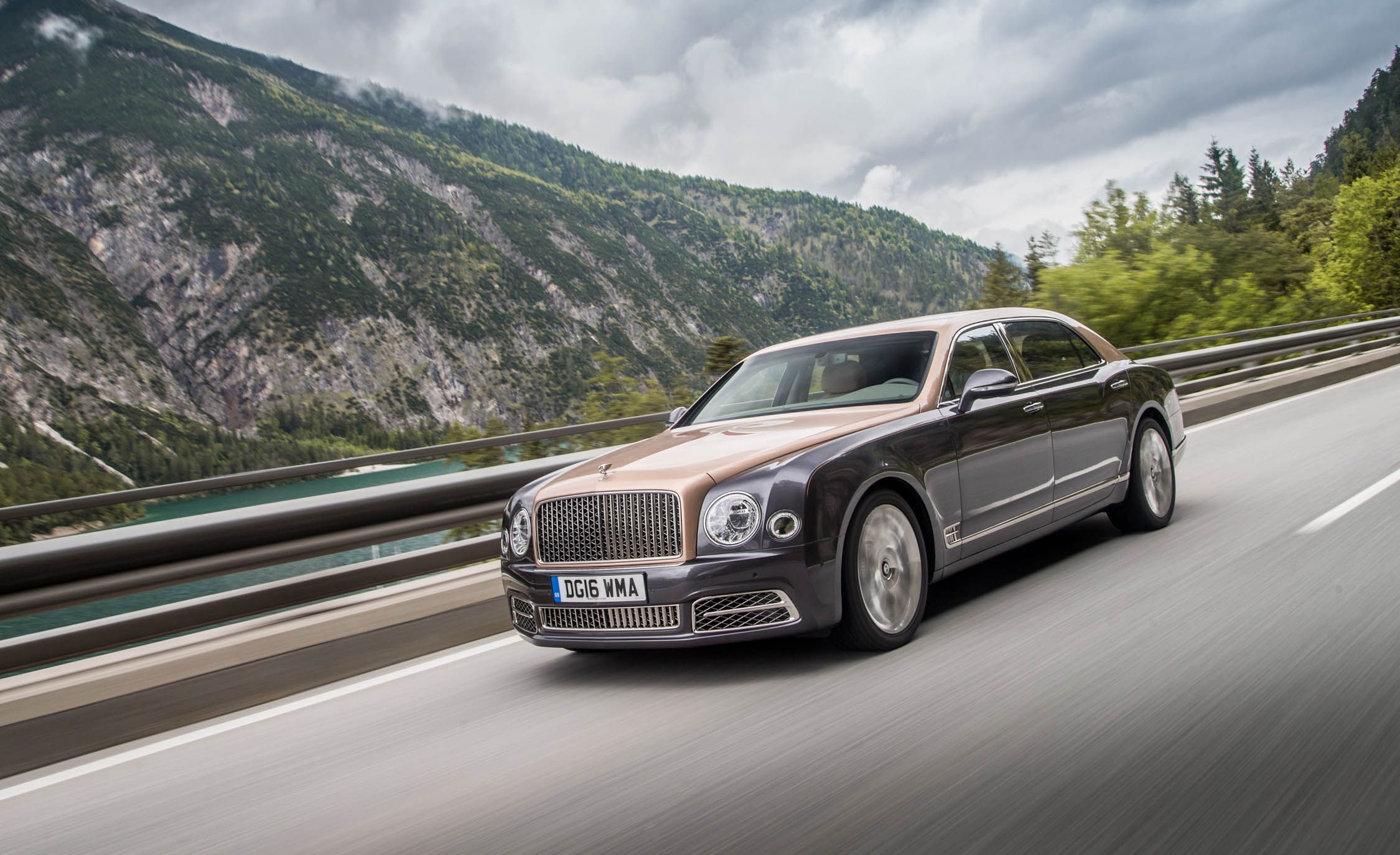 2018 Bentley Mulsanne Reviews Price Photos And 2018 Bentley Mulsanne Reviews Price Photos And Specs Car Driver