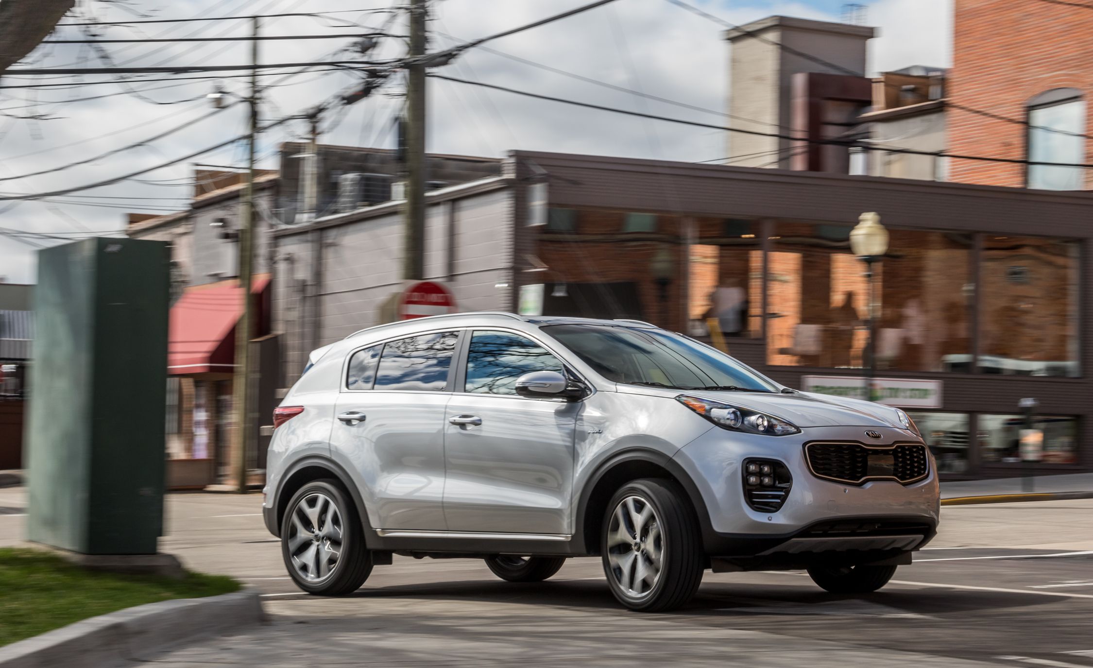 2020 Kia Sportage Reviews Price Photos And Specs 2020 Kia Sportage Reviews Price Photos And Specs Car Driver