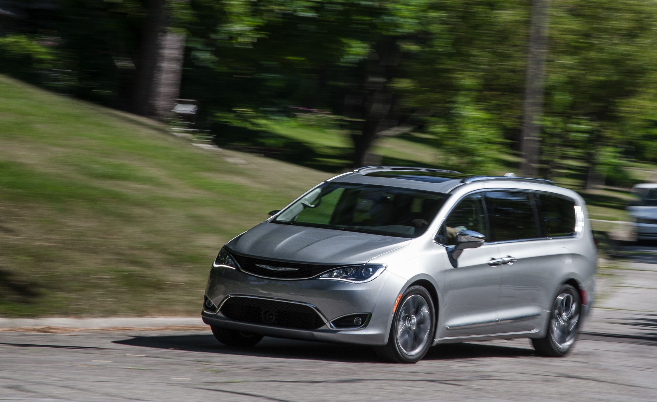 Chrysler Pacifica Reviews Price Photos And Chrysler Pacifica Reviews Price Photos And Specs Car Driver