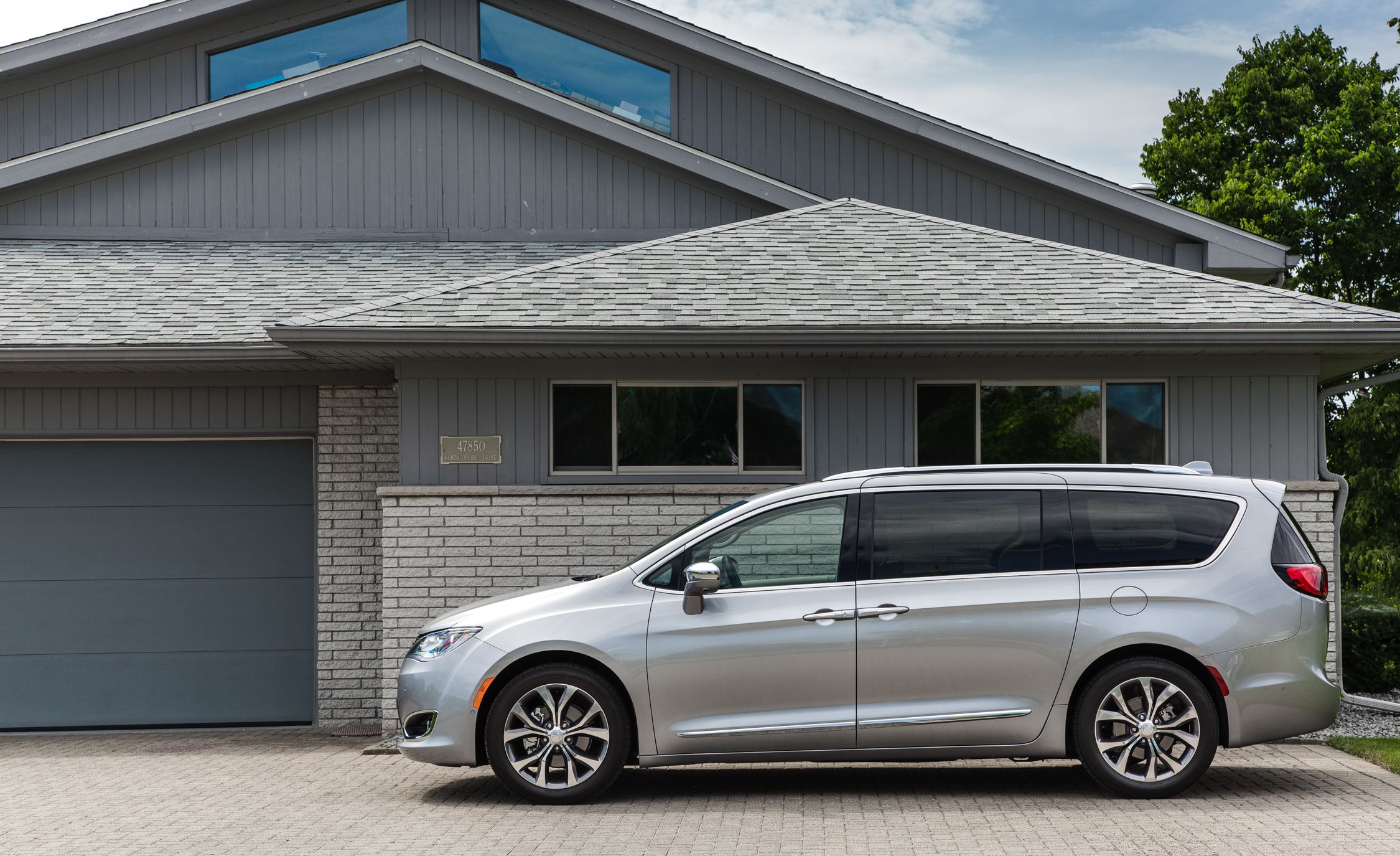 Chrysler Pacifica Reviews Price Photos And Chrysler Pacifica Reviews Price Photos And Specs Car Driver