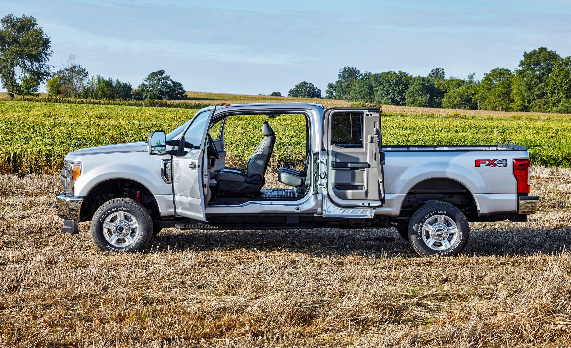 2017 ford f250 vs f350 towing capacity