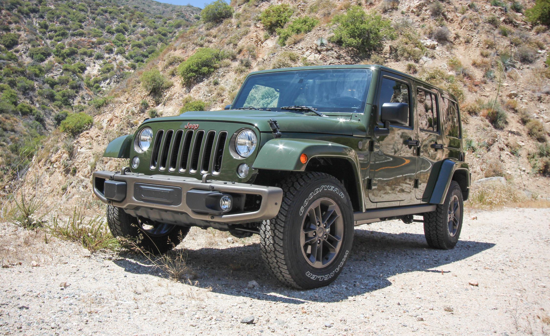 2016 Jeep Wrangler Unlimited Test Review Car And Driver 2016 Jeep Wrangler Unlimited Automatic