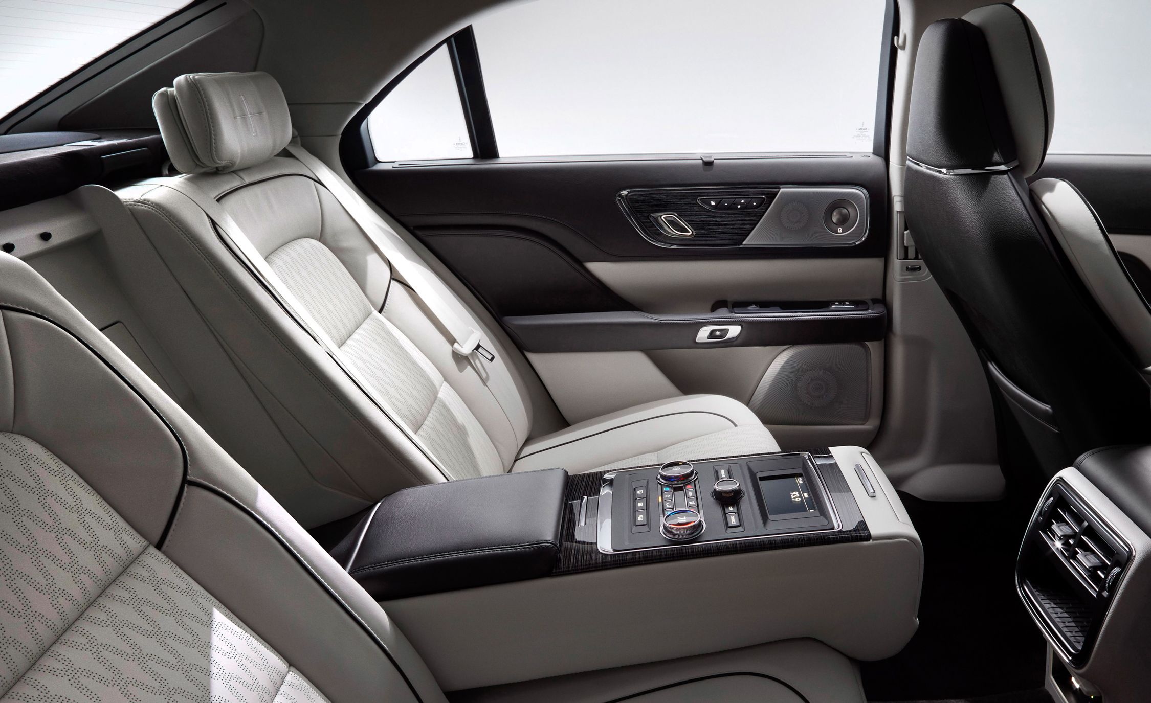 2019 Lincoln Continental Reviews Price Photos 2019 Lincoln Continental Reviews Price Photos And Specs Car Driver