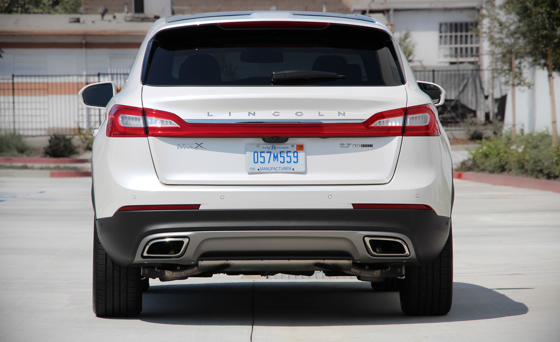 Lincoln Mkx Reviews Price Photos And Specs Car Lincoln Mkx Reviews Price Photos And Specs Car Driver