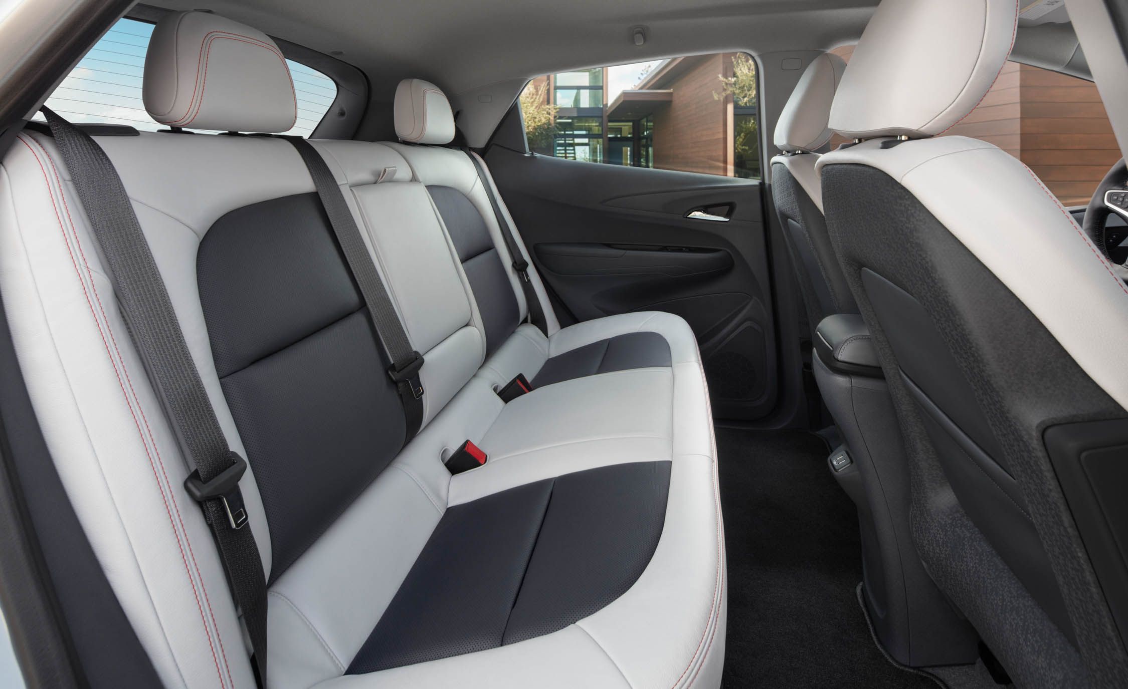2019 Chevrolet Bolt Ev Reviews Price Photos 2019 Chevrolet Bolt Ev Reviews Price Photos And Specs Car Driver