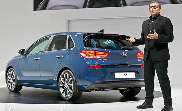 Hyundai i30 vs elantra Hyundai i30 vs elantra